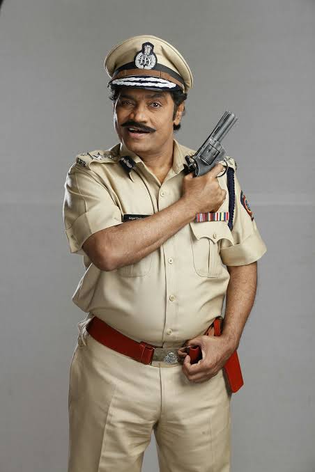 Polri ubah seragam satpam jadi warna krem, Netizen: Mirip polisi India